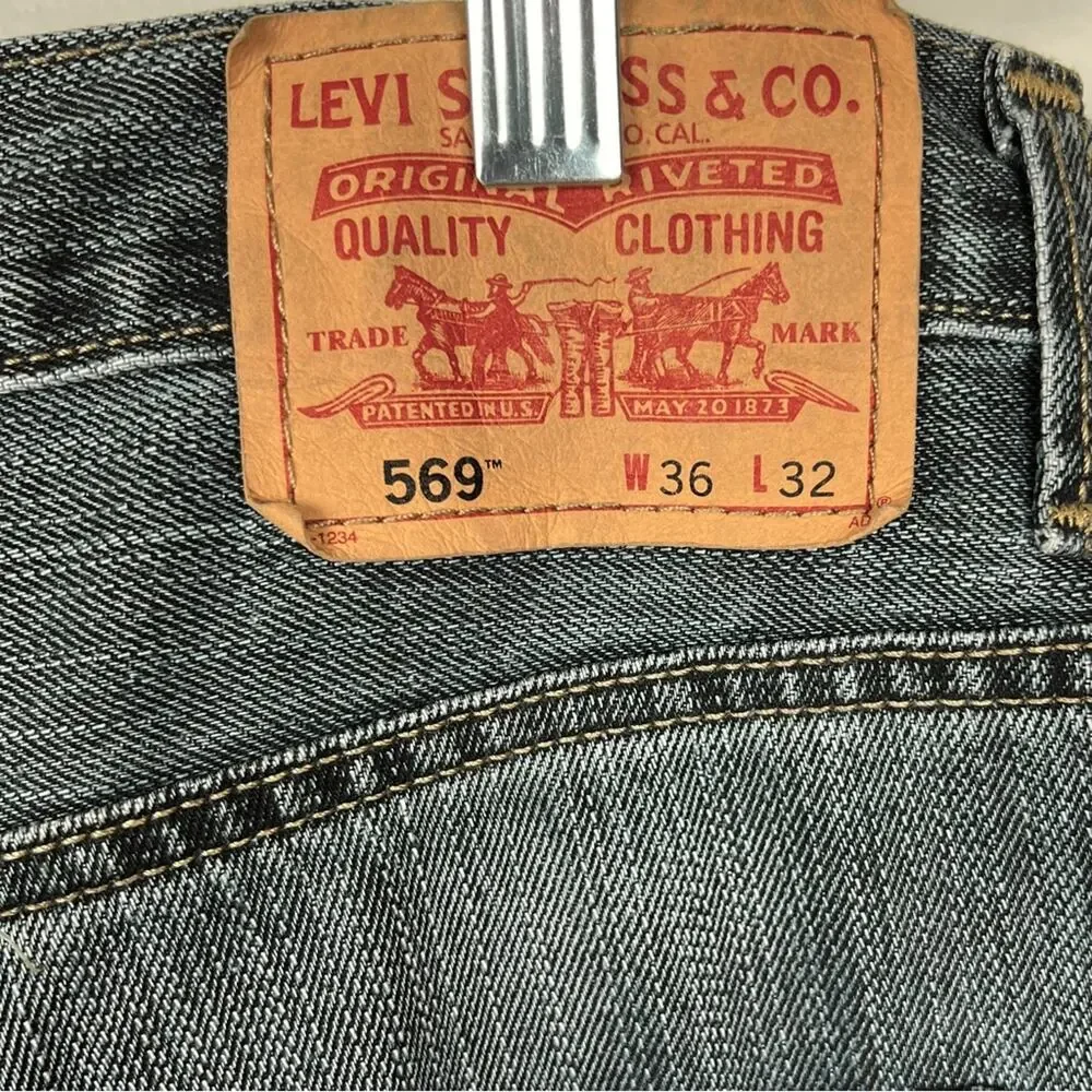Levi’s 569 Loose Straight Jeans 36x32 Vintage Wash 2011 Stained Thrashed